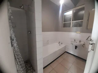 Available Now! Two Bedroom Flat in Belvedere Court, Southernwood