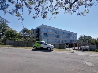 Modern One Bedroom Flat with Undercover Parking in a Secure, Quiet Complex