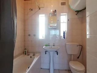 Modern One Bedroom Flat with Undercover Parking in a Secure, Quiet Complex