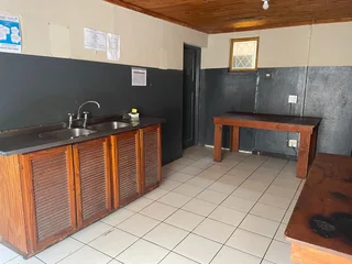 Room To Rent in Longfellow Street, Quigney| Secure| Convenient Location