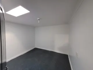 Room To Rent in Longfellow Street, Quigney| Secure| Convenient Location