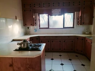 Room to Rent in Warwick Road, Vincent |Security |Convenient