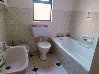 Room to Rent in Warwick Road, Vincent |Security |Convenient