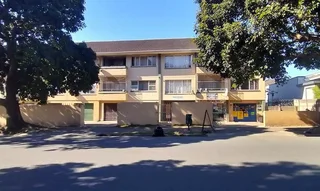 Spacious Room for Rent in Southernwood |Secure Parking |Shared Unit