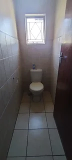 Spacious Room for Rent in Southernwood |Secure Parking |Shared Unit