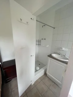 Modern 1BR Flat to Rent in Linaria Drive, Vincent |Fully Furnished |Yard Parking |Shared P