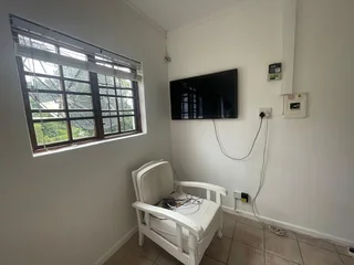Modern 1BR Flat to Rent in Linaria Drive, Vincent |Fully Furnished |Yard Parking |Shared P