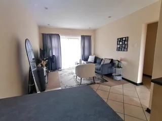 For Rent: Modern 2-Bedroom Flat in Kenwick Close, Braelyn