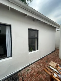 No Agencies- Stunning Eclectic 1 bed 1 bath Very Spacious Cottage Only Cat Pet Friendly-Professional