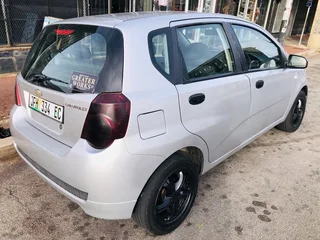 2014 Chevrolet Aveo Hatchback excellent condition