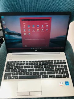 Selling HP 15 Core i5 11th Generation Windows 11 storage is 256GB of NMVe 12 GB of ram just as new