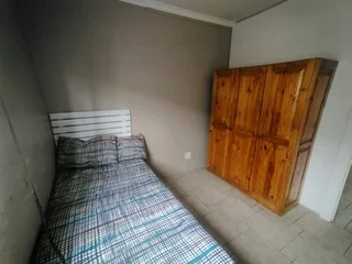 3 × Big new fully furished rooms with private ensuite bathroom available for rent in Belhar