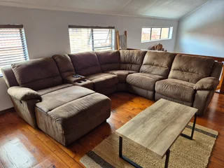 L-Shaped Couches for sale