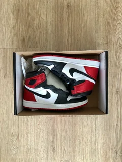 Jordan 1 High “Satin Black Toe”
