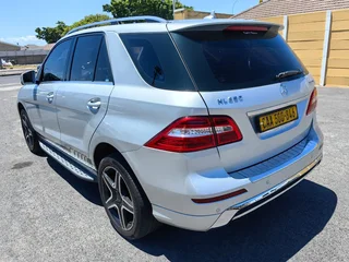 Mercedes-Benz ML 250 BlueTEC 4MATIC with 251332km available now!