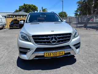 Mercedes-Benz ML 250 BlueTEC 4MATIC with 251332km available now!