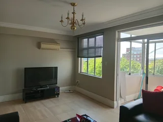 Beautiful 2.5 Bedroom Renovated, Furnished Flat, Innes Road, Morningside