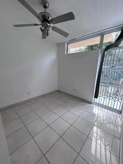 Ultra Modern 3 Beds Pet Friendly Duplex, New Haven Mews, Upper Glenwood