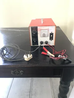 Hawkins Car Battery Charger