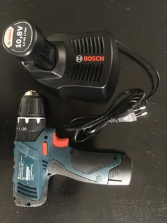 BOSCH BATTERY DRILL