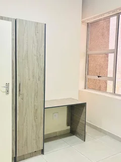 Room to rent for 3 months - affordable room under R3000 in JHB -safe CBD- 1bedroom available in JHB