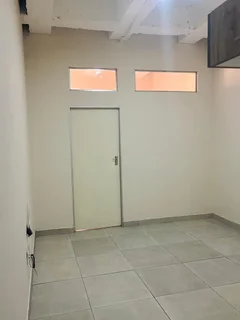 Room to rent for 3 months - affordable room under R3000 in JHB -safe CBD- 1bedroom available in JHB