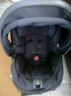 PEG PEREGO TRI FIX CAR SEAT WITH BASE