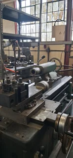 LATHE TOS TRENČÍN