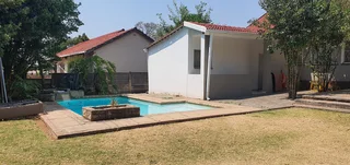 Modern Studio Apartment to Rent at Kew (Near Bramley) Johannesburg