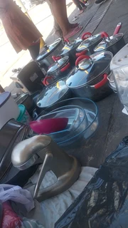 I buy used dishes pots tupperware etc