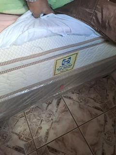 I buy good 2nd hand furniture