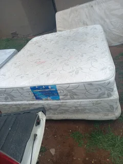 I buy good second hand furniture