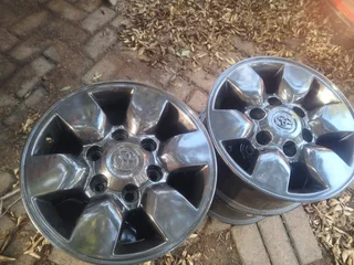 toyota Hilux D4D rims refurbished