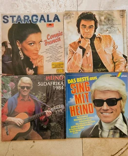 Big price DROP only R695 for all Vinyl record collection,total of 85 records