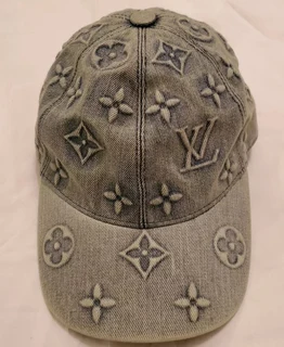 Louis  Vuitton Monogram washed denim cap