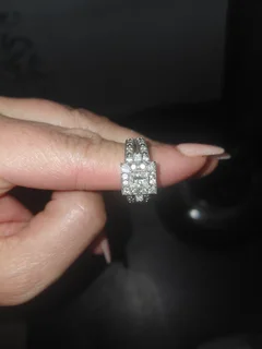 White gold diamond engagement ring please whatsapp on (082 654 3525) do not phone i dont answer un