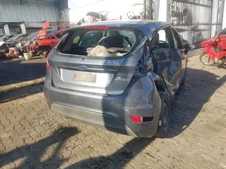 Ford Fiesta 2011 manual 1.6