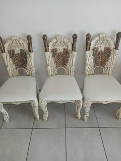 Furn - Ad posted by Siphiwe Hlatshwayo