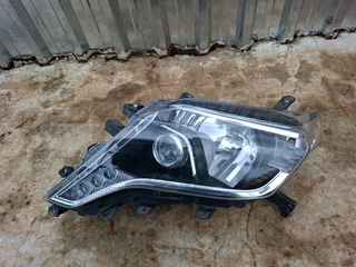 Toyota Land Cruiser Prado Headlight