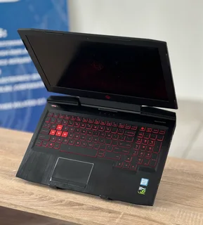 Omen By Hp Laptop 15-ce0xx, Intel(R) Core(TM) i7-7700HQ CPU, with NVIDIA GeForce GTX