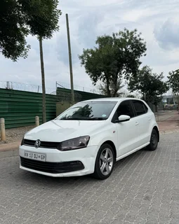 2019 VOLKSWAGEN POLO VIVO 1.6 HIGHLINE (5DR