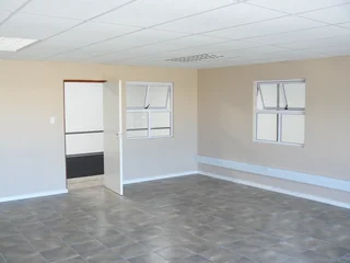 252 sqm Factory / Warehouse with 5 parking bays TO LET in Saxenburg Park 2