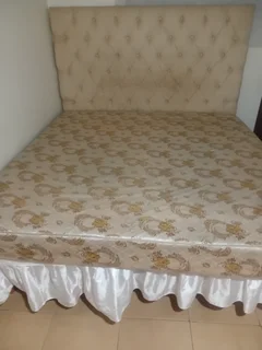 Double Bed with Deadboard