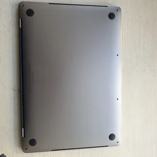 REFURBISHED MacBook Pro/ Touchbar 13.3 -Mid 2019