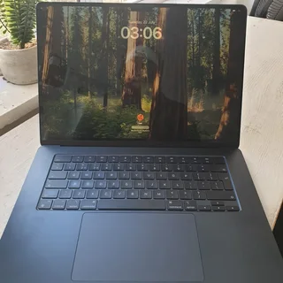 Refurbished Macbook Air (15-inch, M2, 2023)