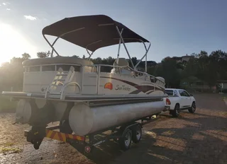 2009 Sun Tracker Party Barge 22 Boat For Sale