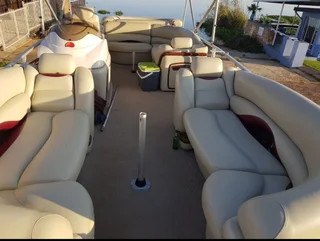 2009 Sun Tracker Party Barge 22 Boat For Sale