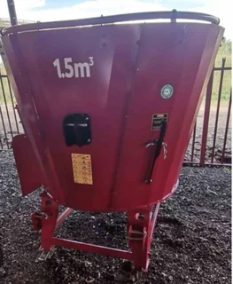 New 1.5 Cube PTO Vertical Feed  Mixer For Sale