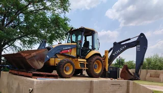 2010 Volvo Bl61 Tlb 4x4 For Sale