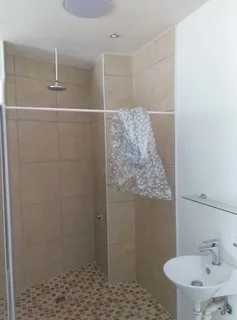 Woodstock (Upper), 1 bed flat, alarm (8 I-Court)